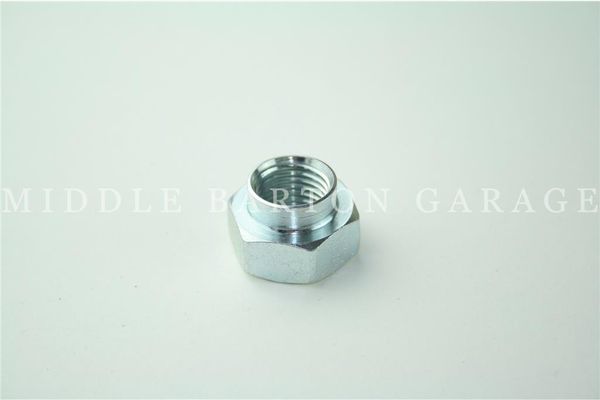 HUB NUT RIGHT HAND 500/600/850
